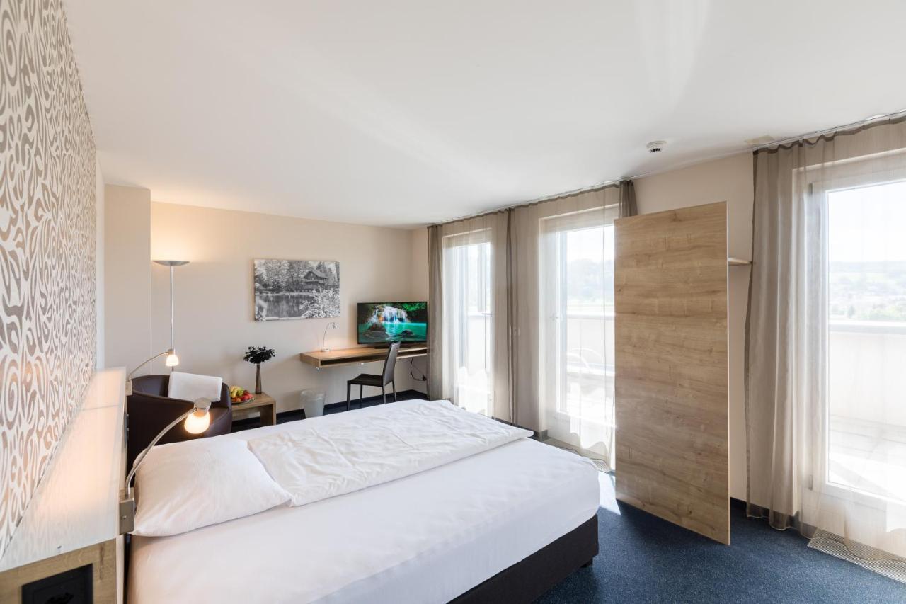 Aarau West Swiss Quality Hotel Oberentfelden Exterior foto